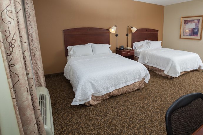 Imagen de la habitación del Hotel Hampton Inn Oneonta. Foto 10