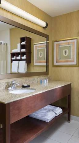 Imagen de la habitación del Hotel Hampton Inn Ontario/mansfield. Foto 8