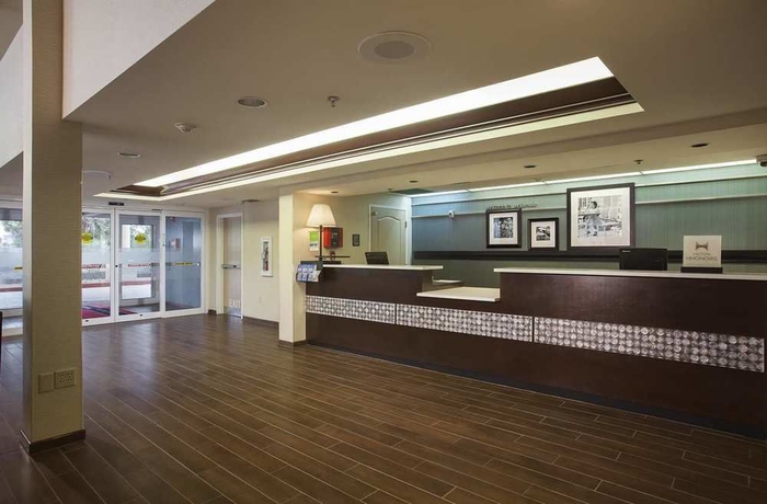 Imagen de los interiores del Hotel Hampton Inn Orlando/Lake Buena Vista. Foto 12