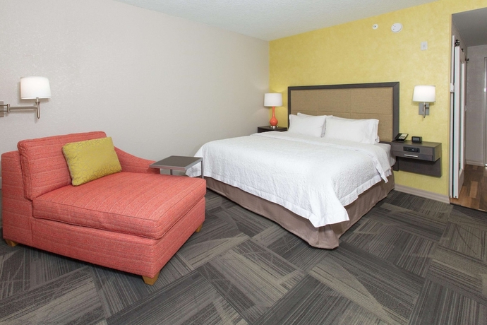 Imagen de la habitación del Hotel Hampton Inn Palatka. Foto 2