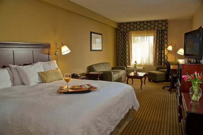 Imagen de la habitación del Hotel Hampton Inn Palm Beach Gardens. Foto 10