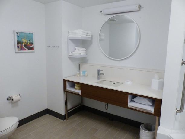 Imagen de la habitación del Hotel Hampton Inn Paramus. Foto 8