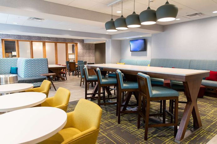 Imagen de los interiores del Hotel Hampton Inn Paris, Paris. Foto 15