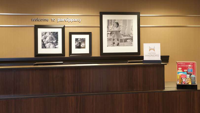 Imagen de los interiores del Hotel Hampton Inn Parsippany. Foto 15