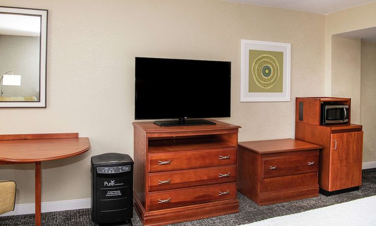 Imagen de la habitación del Hotel Hampton Inn Parsippany. Foto 7
