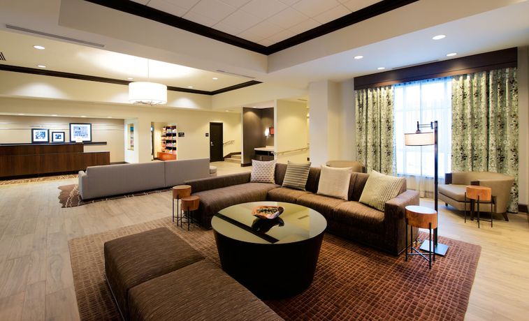 Imagen de los interiores del Hotel Hampton Inn Parsippany. Foto 18