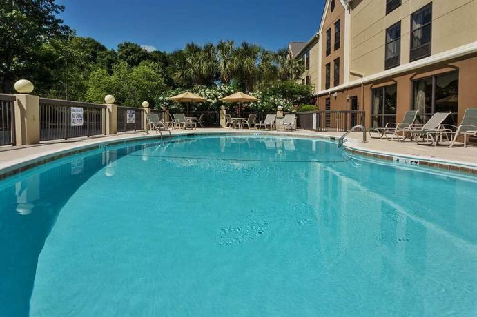 Imagen de la piscina del Hotel Hampton Inn Pawleys Island - Litchfield. Foto 16