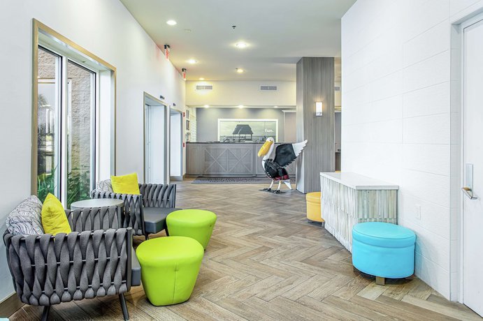 Imagen de los interiores del Hotel Hampton Inn Pensacola Beach. Foto 15