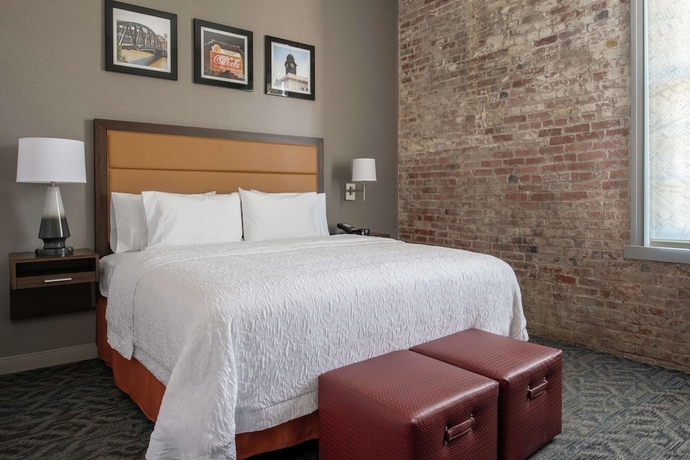 Imagen de la habitación del Hotel Hampton Inn Petaluma, Ca. Foto 7
