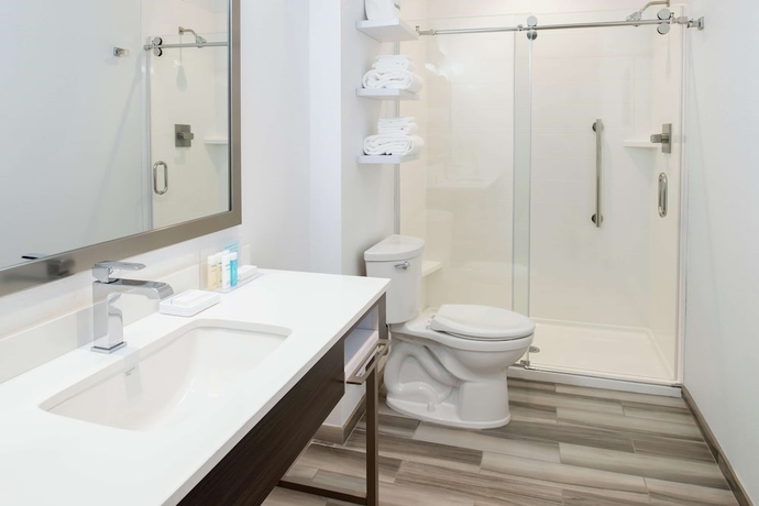 Imagen de la habitación del Hotel Hampton Inn Petaluma, Ca. Foto 15