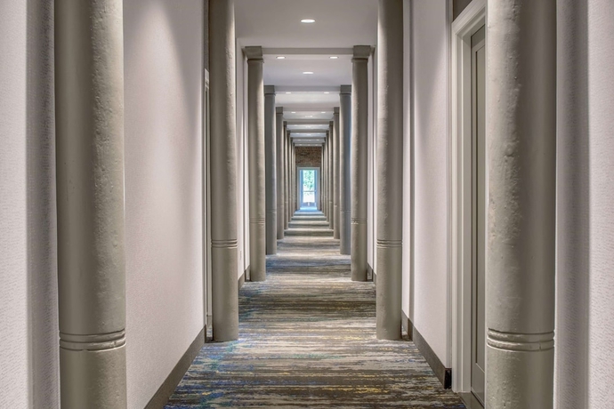 Imagen de los interiores del Hotel Hampton Inn Petaluma, Ca. Foto 19
