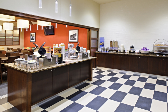 Imagen del bar/restaurante del Hotel Hampton Inn Philadelphia-center City-convention Ctr. Foto 4