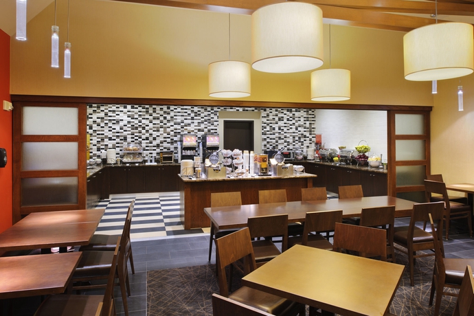 Imagen del bar/restaurante del Hotel Hampton Inn Philadelphia-center City-convention Ctr. Foto 5