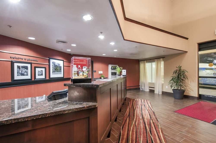 Imagen de los interiores del Hotel Hampton Inn Phoenix-airport North. Foto 15