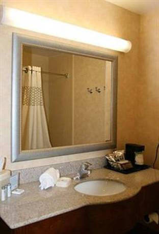 Imagen de la habitación del Hotel Hampton Inn Pine Grove. Foto 5