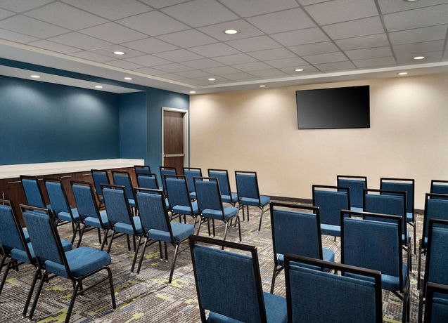 Imagen de los interiores del Hotel Hampton Inn Pinellas Park St. Petersburg, FL. Foto 10