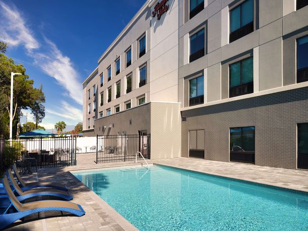 Imagen de la piscina del Hotel Hampton Inn Pinellas Park St. Petersburg, FL. Foto 12