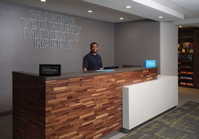 Imagen de los interiores del Hotel Hampton Inn Pinellas Park St. Petersburg, FL. Foto 11