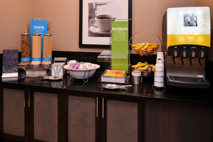 Imagen del bar/restaurante del Hotel Hampton Inn Pittsburgh/ Wexford Sewickley, Pa. Foto 3