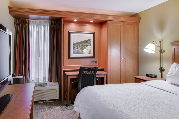 Imagen de la habitación del Hotel Hampton Inn Pittsburgh-airport. Foto 3