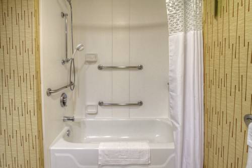 Imagen de la habitación del Hotel Hampton Inn Pittsburgh/west Mifflin. Foto 6