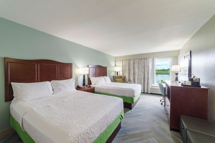 Imagen de la habitación del Hotel Hampton Inn Port Charlotte. Foto 2
