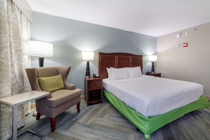 Imagen de la habitación del Hotel Hampton Inn Port Charlotte. Foto 5