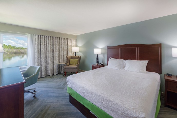 Imagen de la habitación del Hotel Hampton Inn Port Charlotte. Foto 12