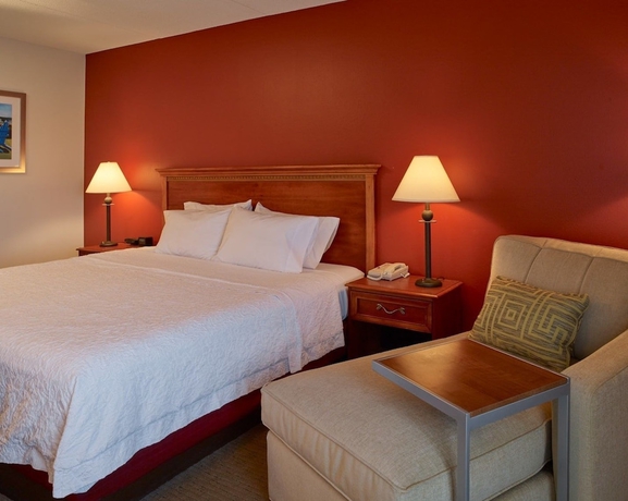 Imagen de la habitación del Hotel Hampton Inn Portland Airport. Foto 2