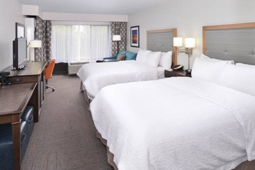 Imagen de la habitación del Hotel Hampton Inn Portland East. Foto 1