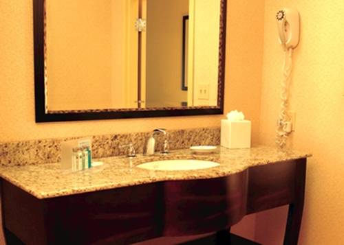 Imagen de la habitación del Hotel Hampton Inn Potsdam, Ny. Foto 9