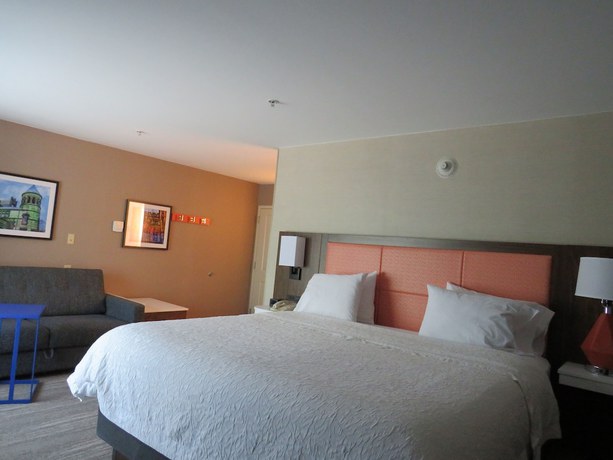 Imagen de la habitación del Hotel Hampton Inn Princeton, Kingston. Foto 9