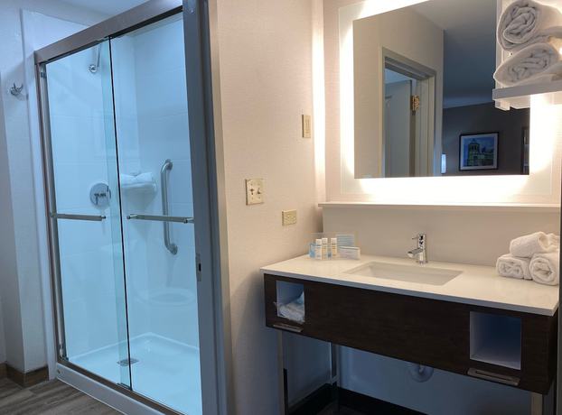 Imagen de la habitación del Hotel Hampton Inn Princeton, Kingston. Foto 11