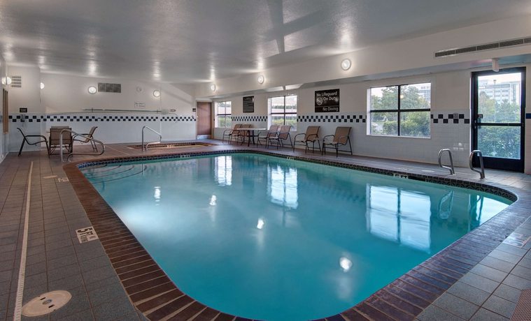 Imagen de la piscina del Hotel Hampton Inn Provo. Foto 20