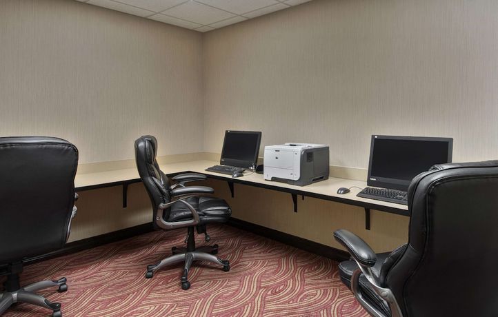 Imagen de los interiores del Hotel Hampton Inn Provo. Foto 16
