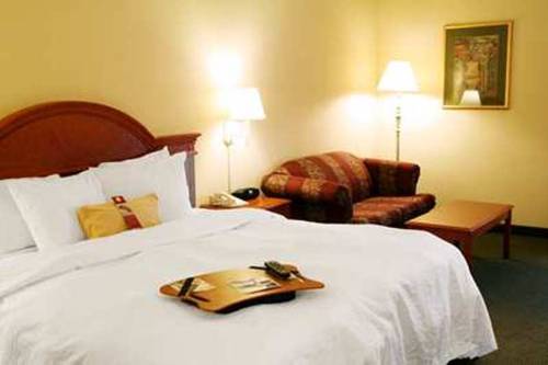 Imagen de la habitación del Hotel Hampton Inn Quakertown. Foto 2