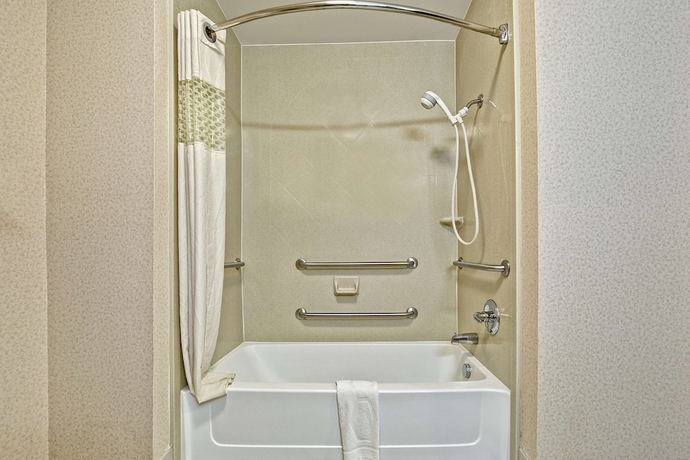 Imagen de la habitación del Hotel Hampton Inn Quincy. Foto 5