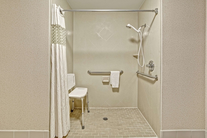 Imagen de la habitación del Hotel Hampton Inn Quincy. Foto 12