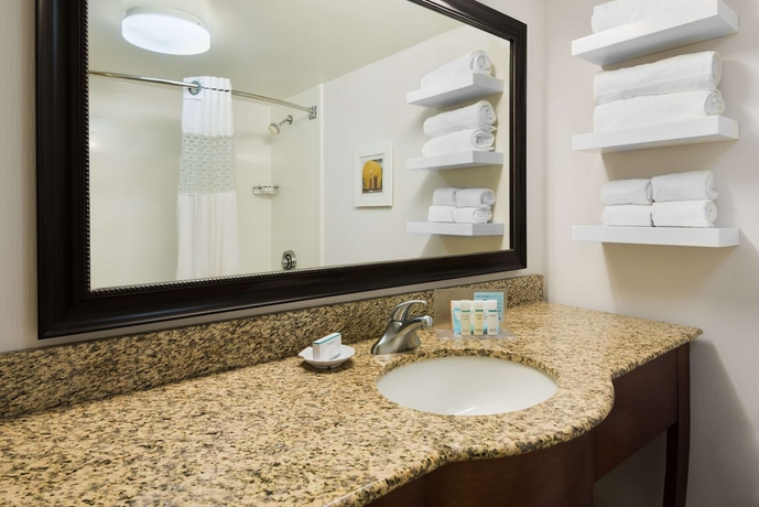 Imagen de la habitación del Hotel Hampton Inn Raleigh/cary. Foto 11