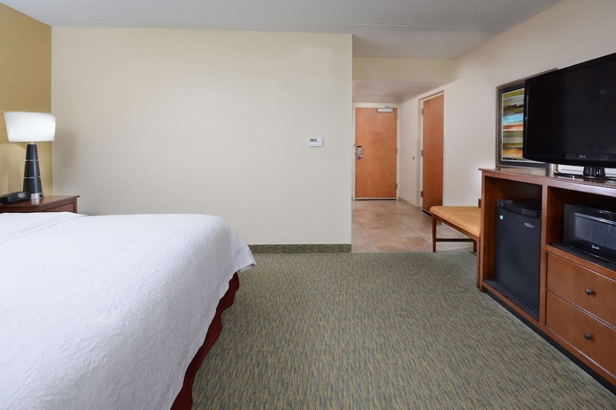 Imagen de la habitación del Hotel Hampton Inn Raleigh-durham Airport. Foto 6
