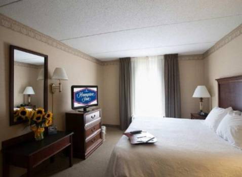 Imagen de la habitación del Hotel Hampton Inn Raynham-taunton. Foto 4