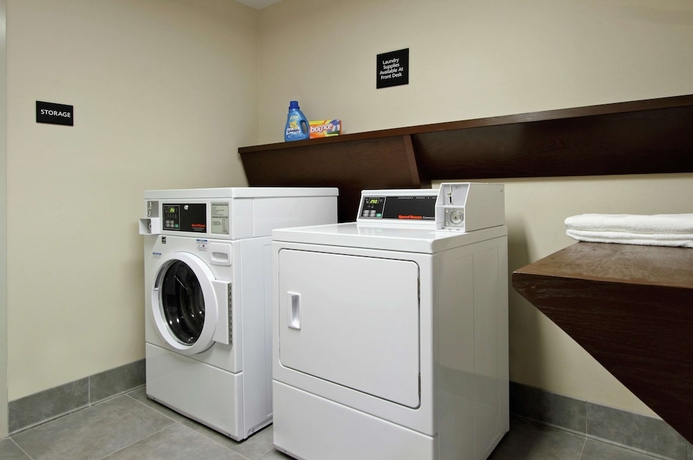 Imagen de los interiores del Hotel Hampton Inn Richland. Foto 18