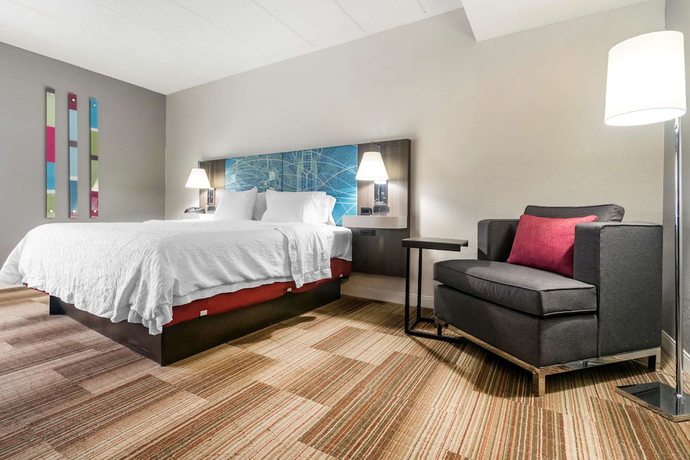 Imagen de la habitación del Hotel Hampton Inn Richmond. Foto 5
