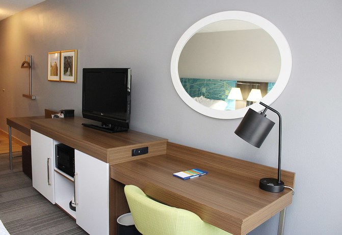 Imagen de la habitación del Hotel Hampton Inn Richmond. Foto 14