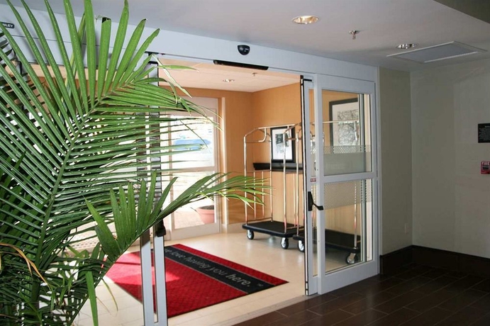 Imagen de los interiores del Hotel Hampton Inn Richmond - South. Foto 10