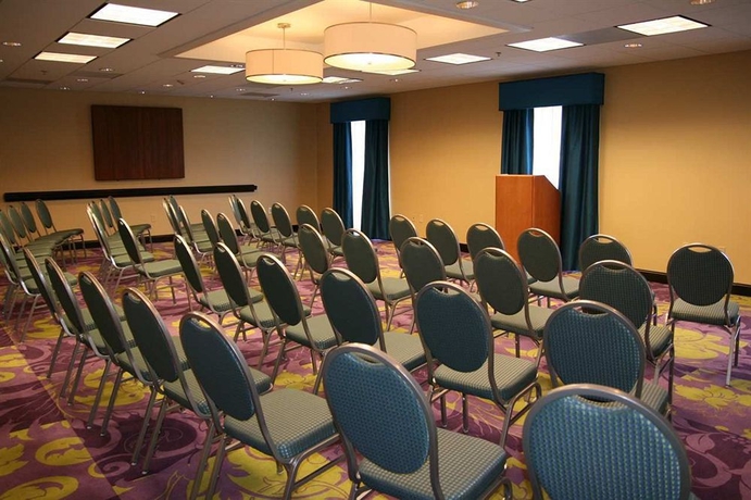 Imagen de los interiores del Hotel Hampton Inn Richmond - South. Foto 12