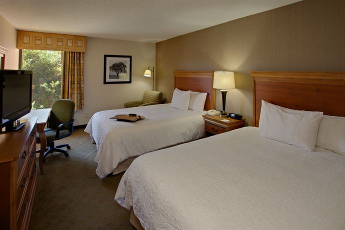 Imagen del bar/restaurante del Hotel Hampton Inn Richmond West Innsbrook. Foto 4