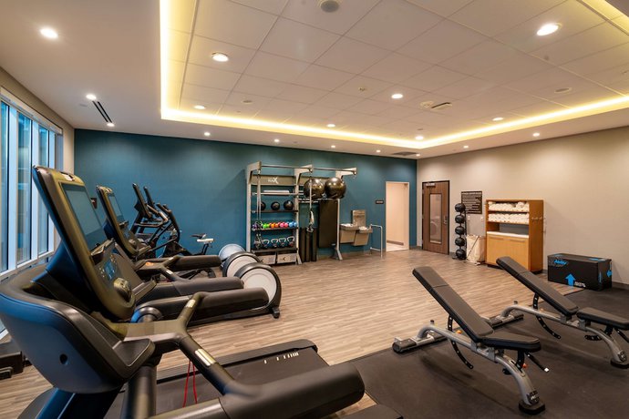 Imagen de los interiores del Hotel Hampton Inn Riverside March Air Force Base. Foto 17