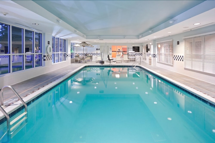 Imagen de la piscina del Hotel Hampton Inn Rochester Greece. Foto 19