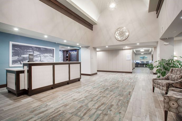 Imagen de los interiores del Hotel Hampton Inn Rochester Penfield. Foto 18